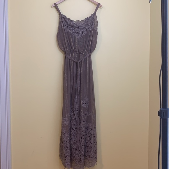 BcbgMaxAzria Runway Silk Metallic Lace Strappy Lined Pullover Slip Style Dress - Picture 1 of 17